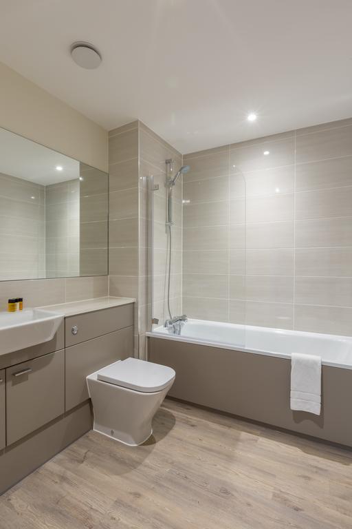House Of Fisher- Solstice House Apartments Farnborough  Luaran gambar
